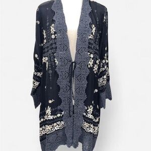 Johnny Was Elegant Black and Gray Women's Duster/Kimono size large